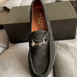 Mens Gucci size 9 1/2 worn 3 times good condition